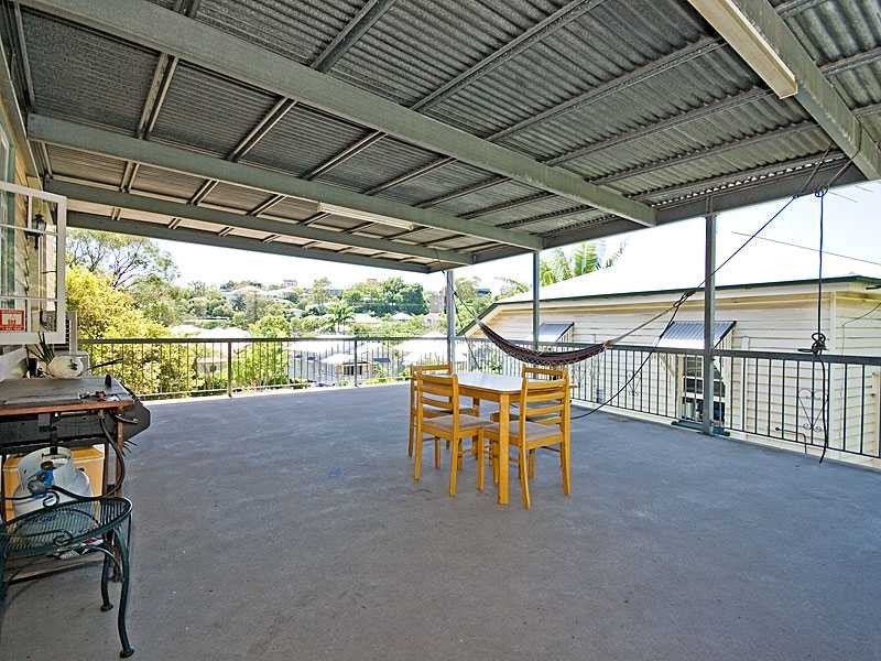 30 Aberleigh Road, Herston QLD 4006
