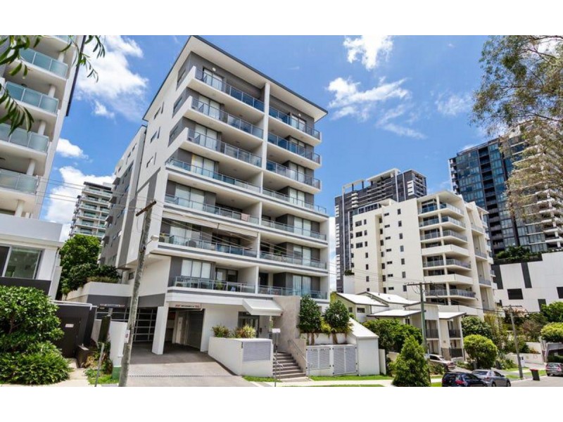 104/25 Walsh Street, Milton QLD 4064
