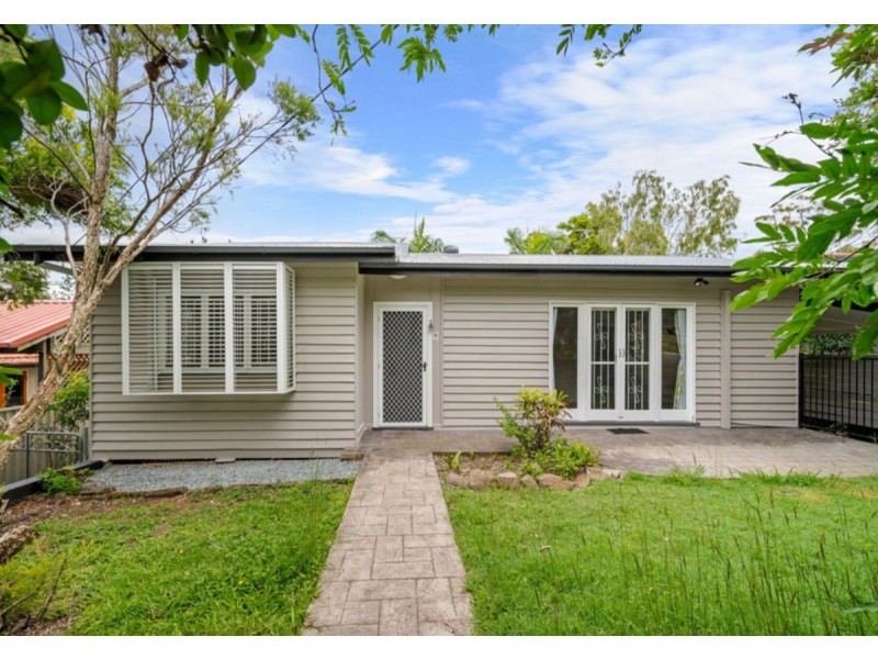 33 Gatwick Street, Stafford Heights QLD 4053