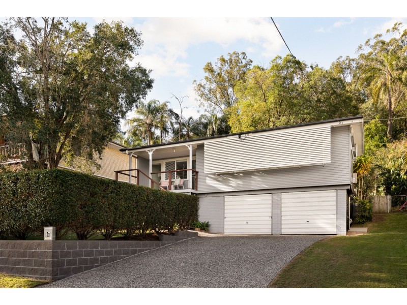 33 Landscape Street, Stafford Heights QLD 4053