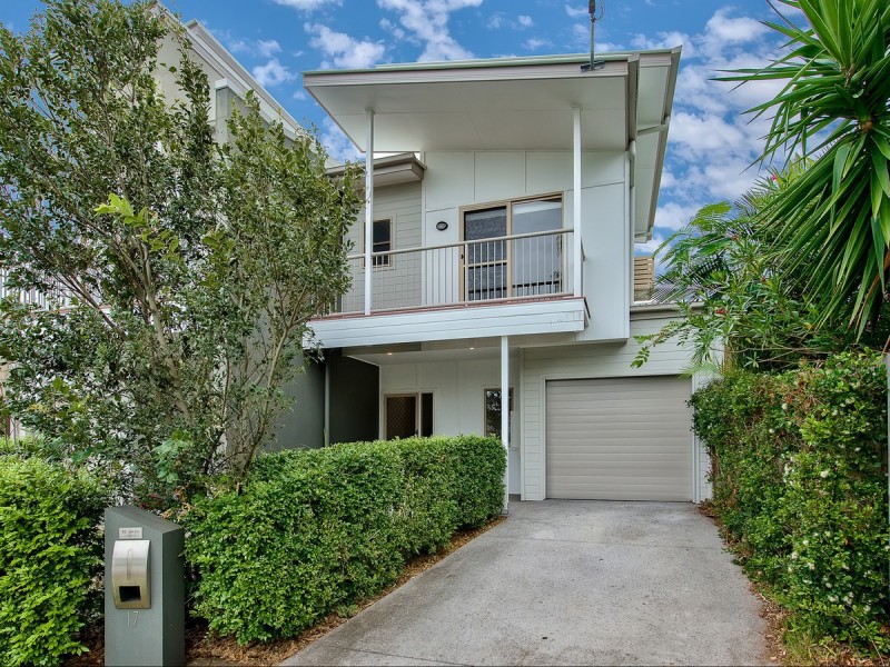 17 Emerald Street, Kedron QLD 4031