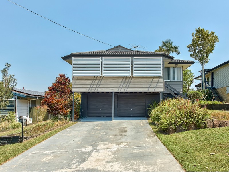 27 Minto Crescent, Arana Hills QLD 4054