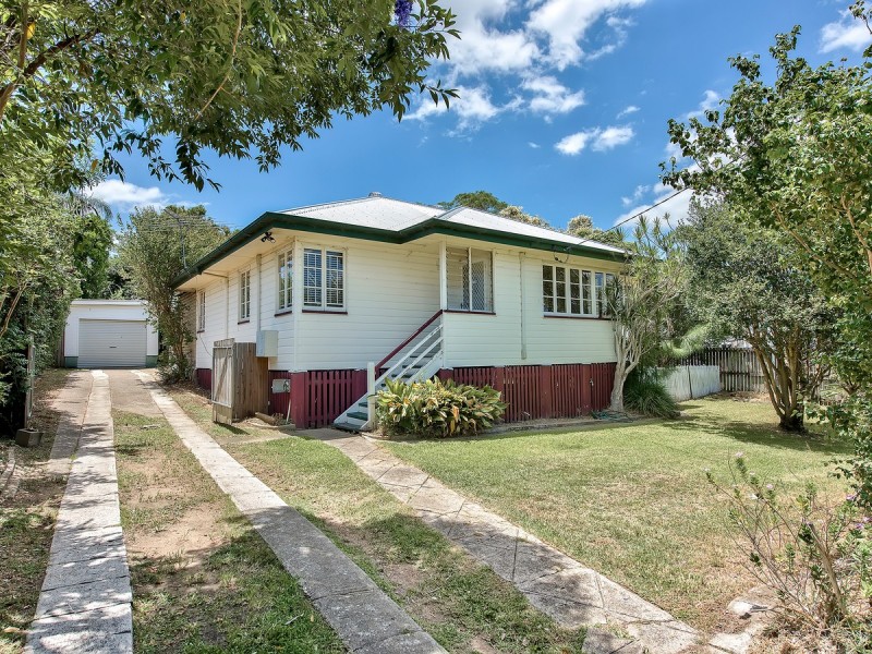 5 Thuruna Street, Stafford QLD 4053