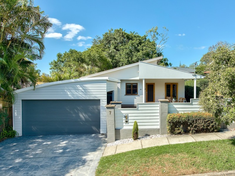 7 Ringrose Street, Stafford Heights QLD 4053