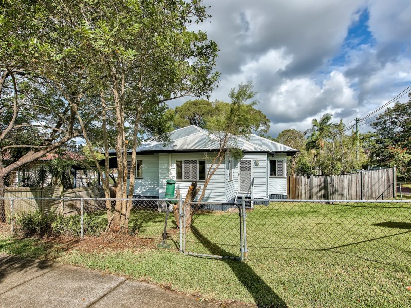 24 Castling Street, Stafford QLD 4053