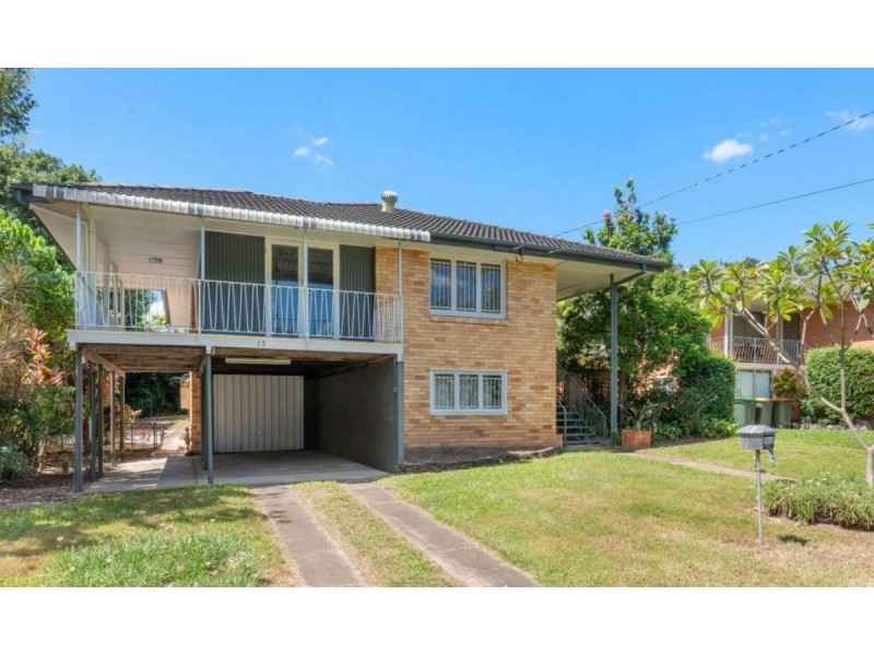 No. 15 Euratha Street, Stafford Heights QLD 4053