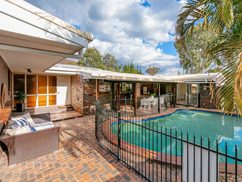 31 Chaplin Street, Stafford Heights QLD 4053