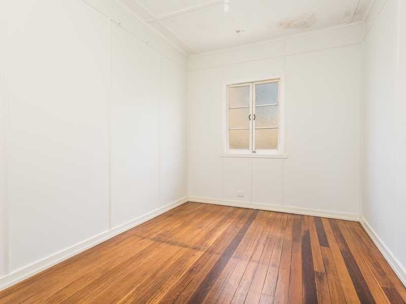 46 Seventh Avenue, Kedron QLD 4031