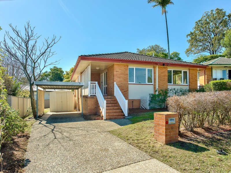 12 Besson Street, Stafford Heights QLD 4053