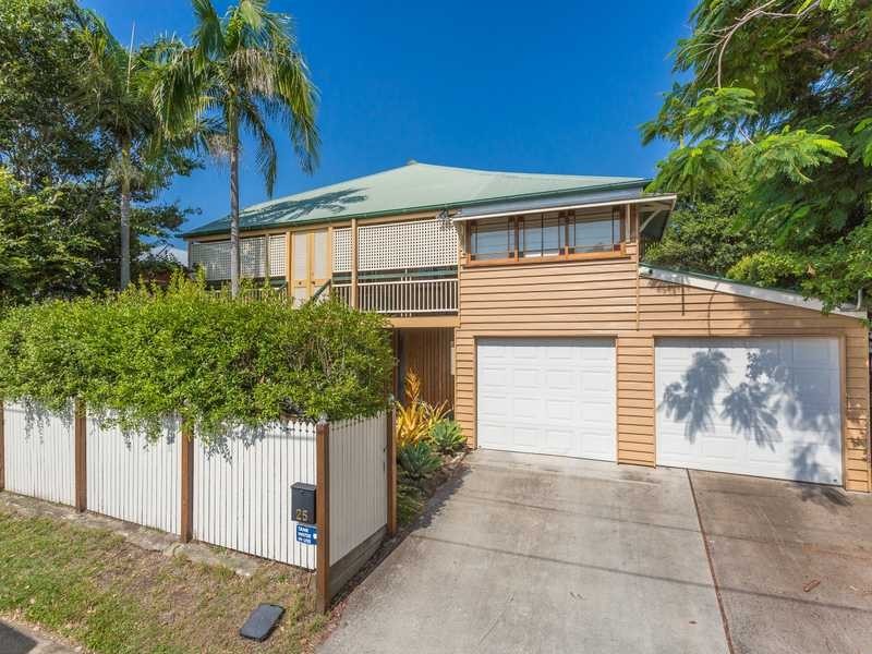 25 Green Terrace, Windsor QLD 4030