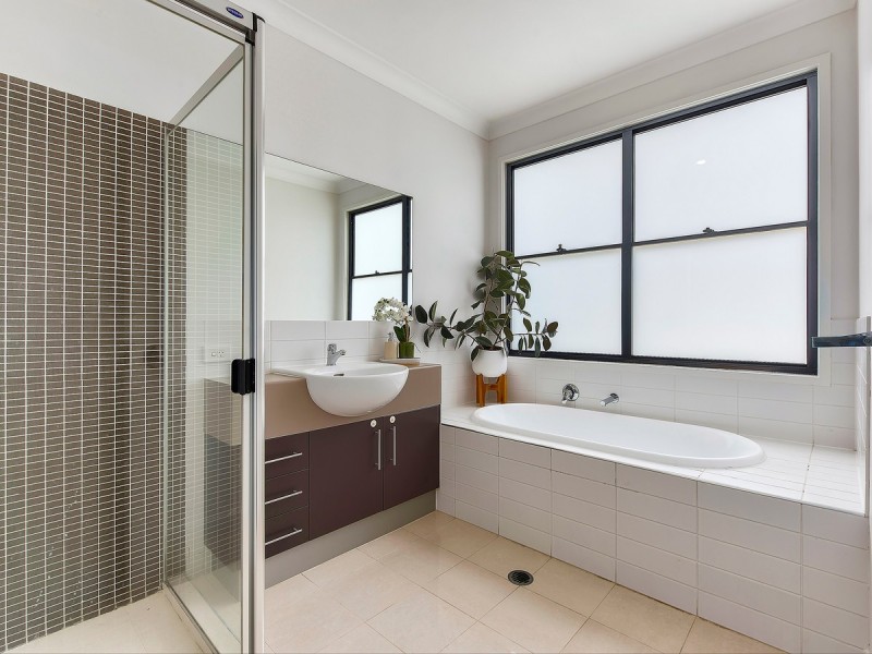 7 Crowther Street, Windsor QLD 4030