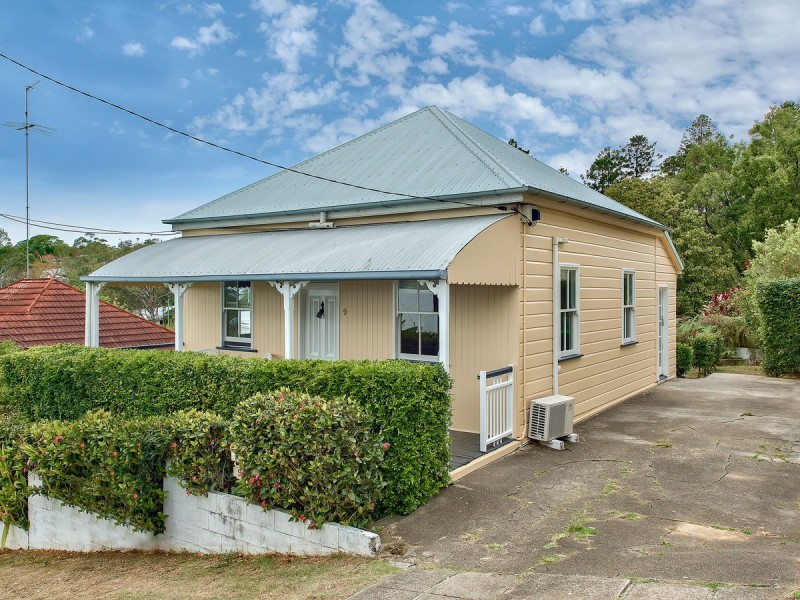 9 Vale Street, Kelvin Grove QLD 4059