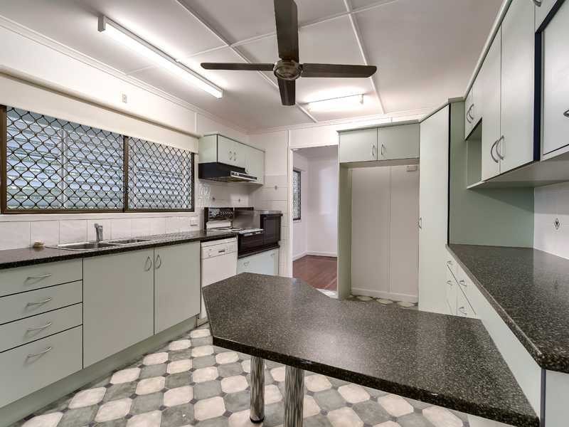 22 Chuter Street, Stafford Heights QLD 4053