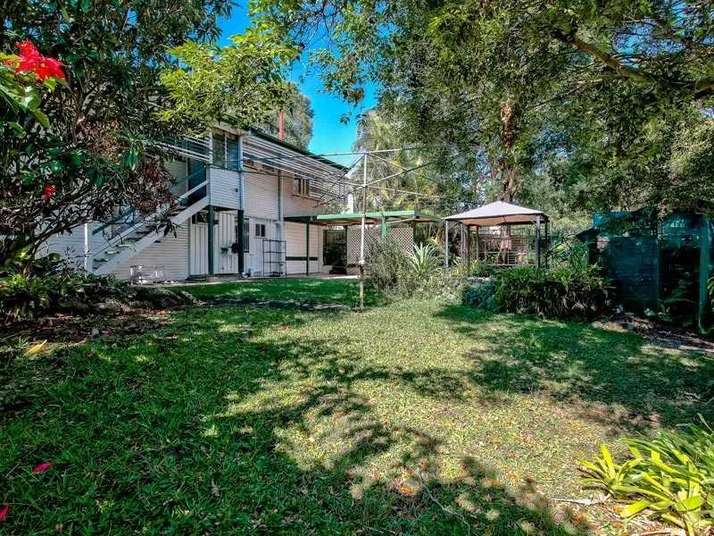 22 Chuter Street, Stafford Heights QLD 4053