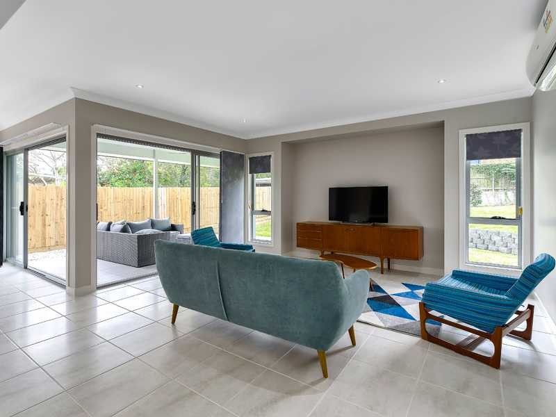 24 Fraser Street, Wooloowin QLD 4030