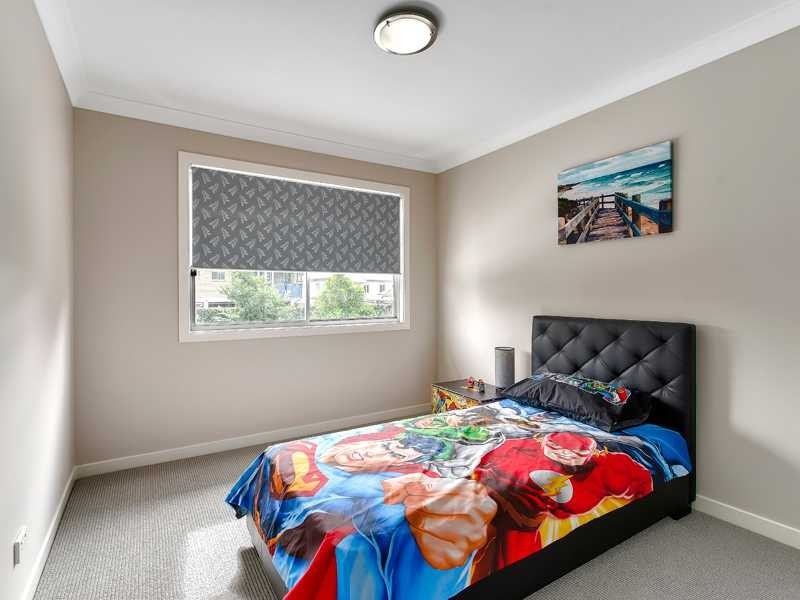 24 Fraser Street, Wooloowin QLD 4030