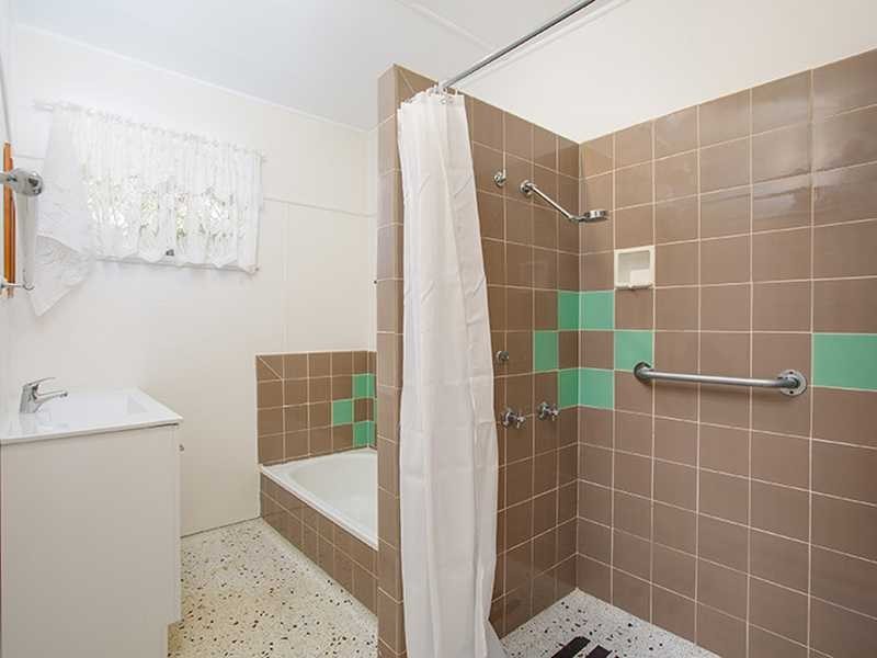 No 73 Cutbush Road, Everton Park QLD 4053