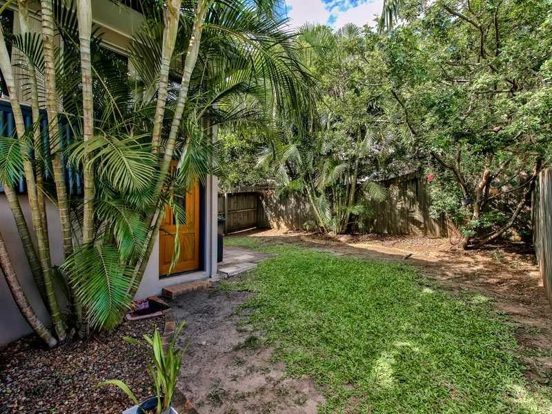 3/5 Curwen Terrace, Chermside QLD 4032