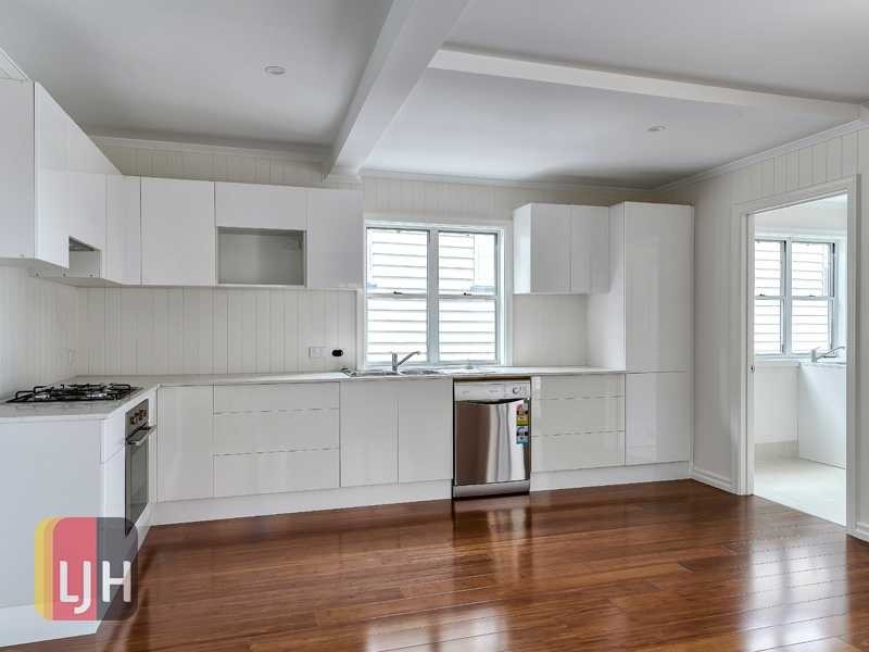 46 Bramston Terrace, Herston QLD 4006