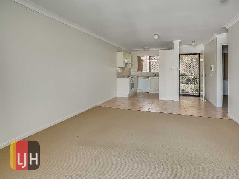 2/11 Mitchell Street, Kedron QLD 4031