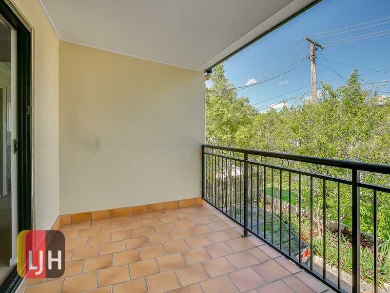 2/11 Mitchell Street, Kedron QLD 4031