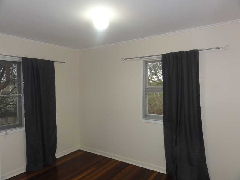 5 Sedgemoor Street, Stafford Heights QLD 4053