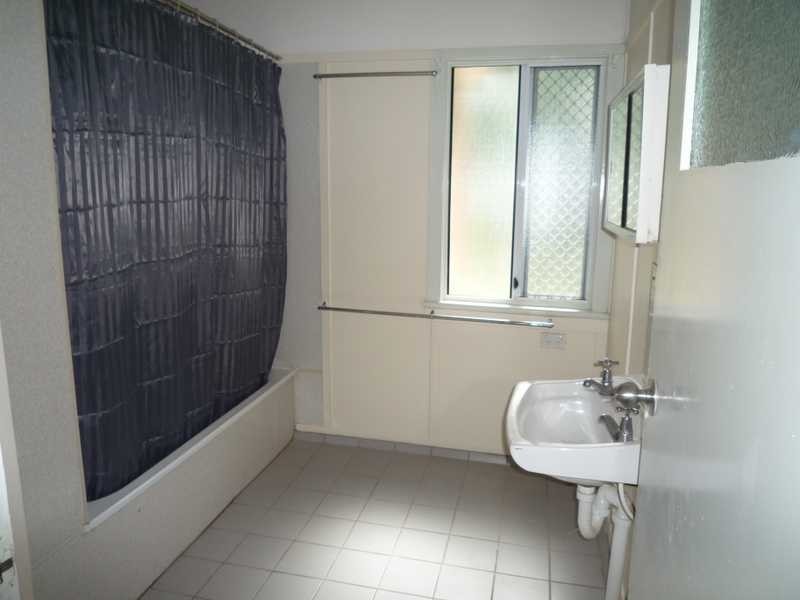 10 Binkar Street, Chermside QLD 4032