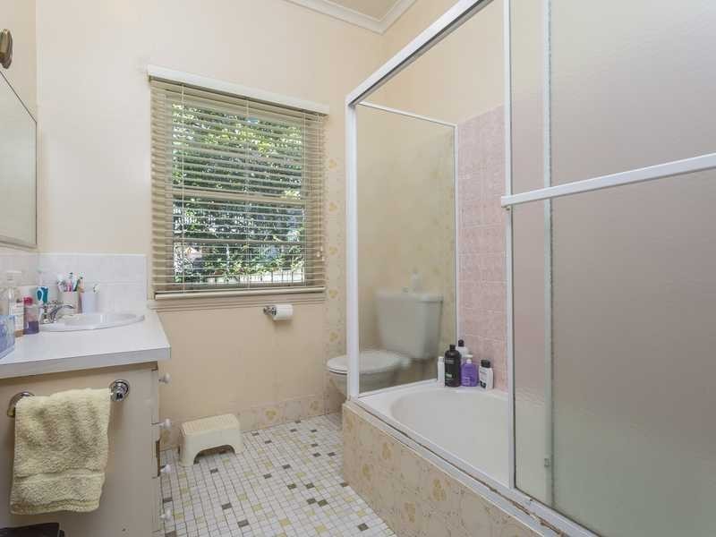 24 Wakefield Street, Alderley QLD 4051