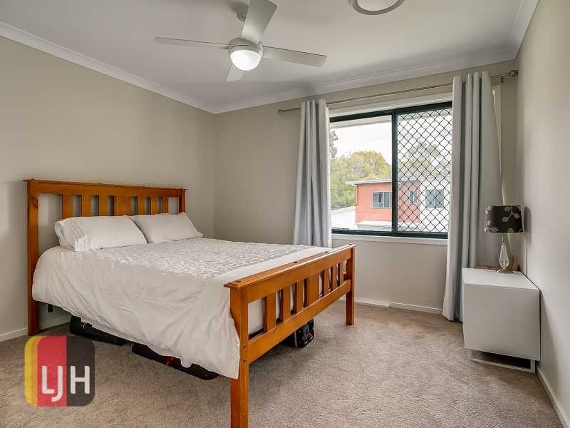 78 Feathertail Street, Wakerley QLD 4154