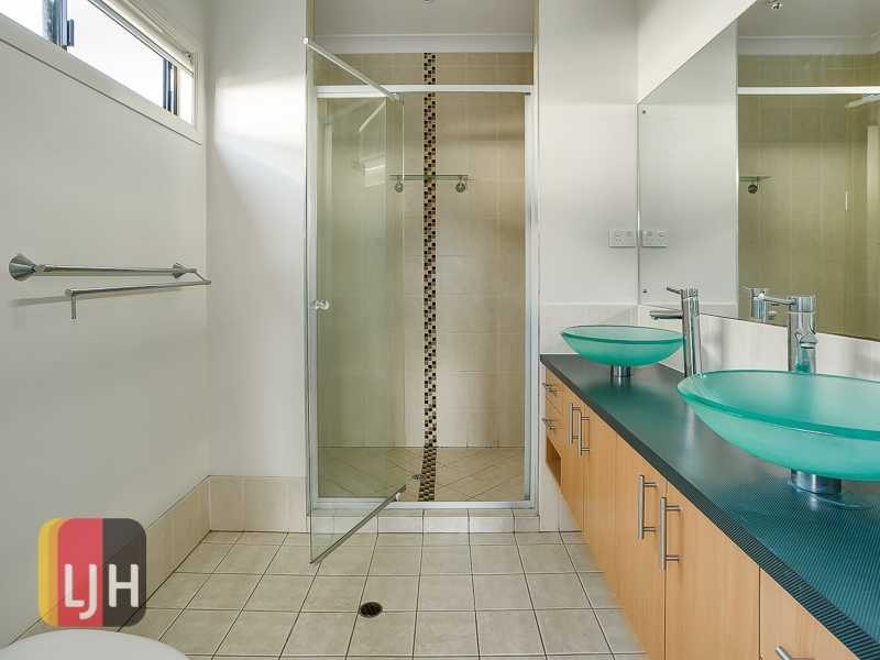 24 Armentieres Street, Kedron QLD 4031