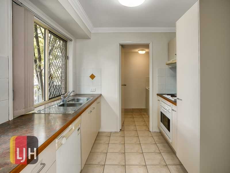 3/7 Groom Street, Gordon Park QLD 4031