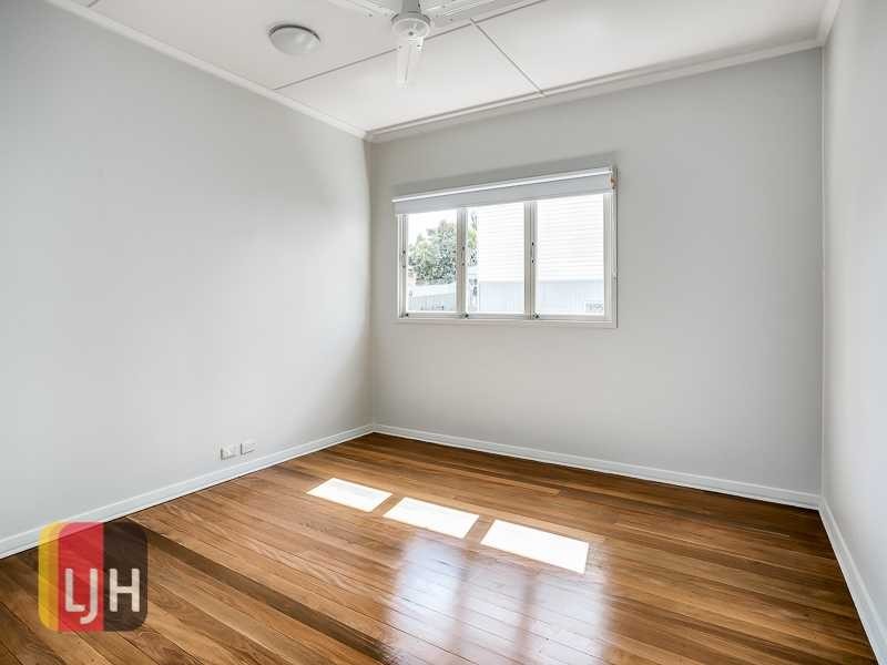 18 Gearside Street, Everton Park QLD 4053