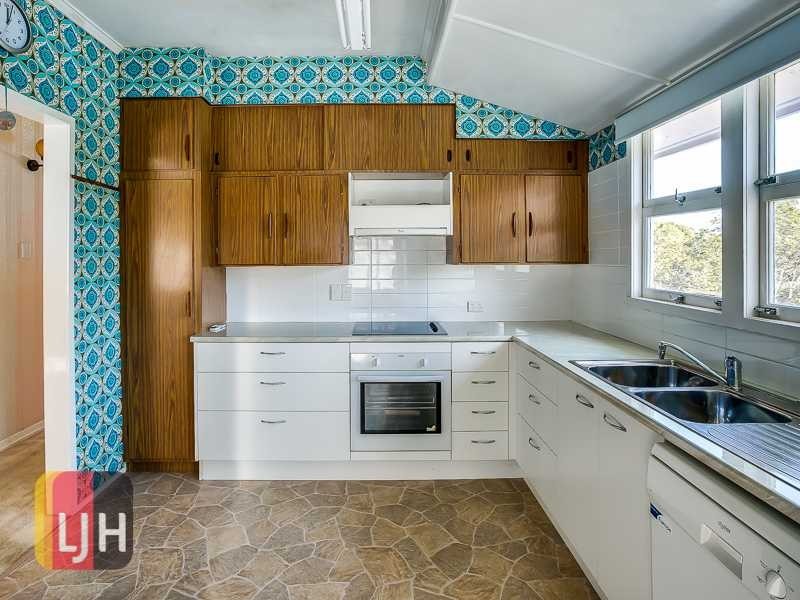 28 Glebe Street, Gordon Park QLD 4031