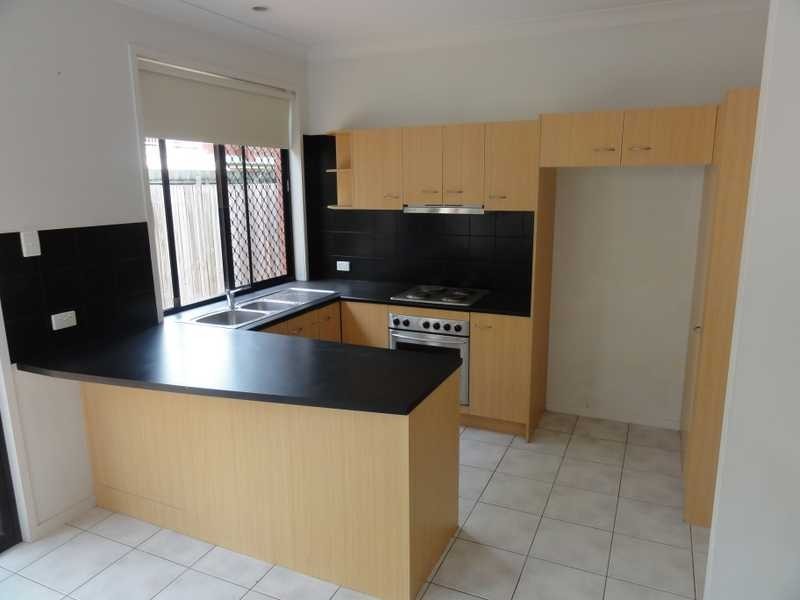 2/242 Pickering Street, Gaythorne QLD 4051