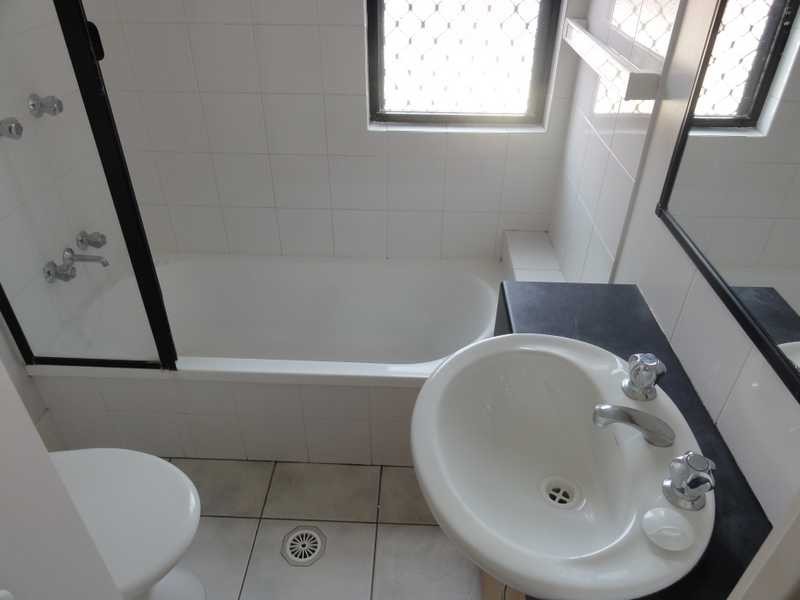 2/242 Pickering Street, Gaythorne QLD 4051