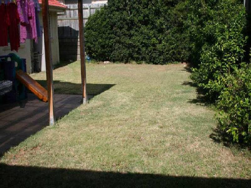 32 Kirri Avenue, Petrie QLD 4502