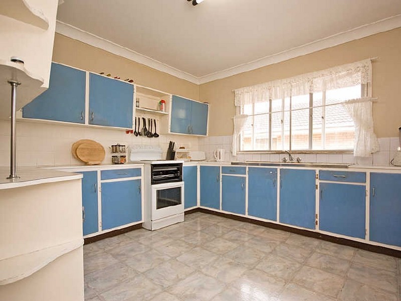 14 Euratha Street, Stafford Heights QLD 4053