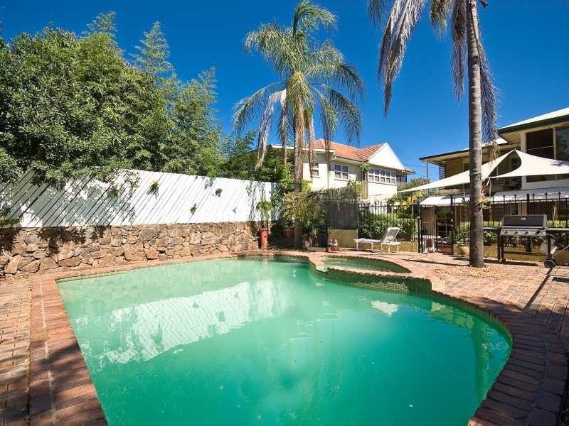 Wavell Heights QLD 4012