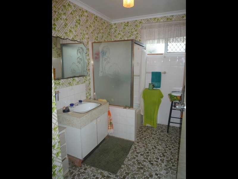 10 Luckie Crescent, Tivoli QLD 4305