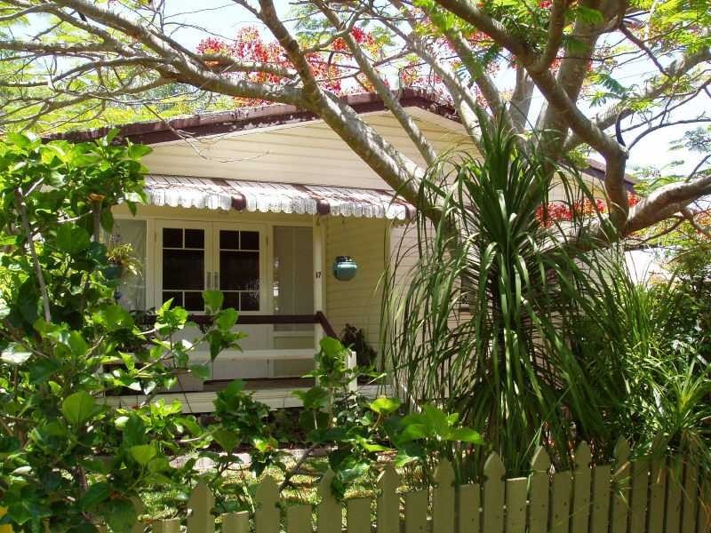 17 Plume Street, Redcliffe QLD 4020