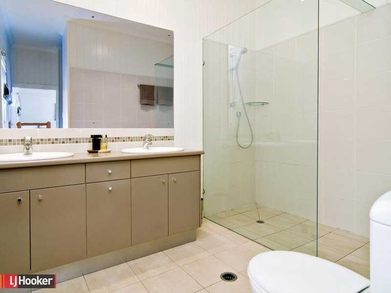 Wavell Heights QLD 4012