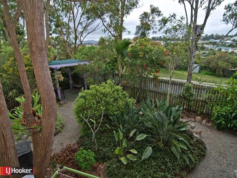 6 Atoll Crescent, Eatons Hill QLD 4037