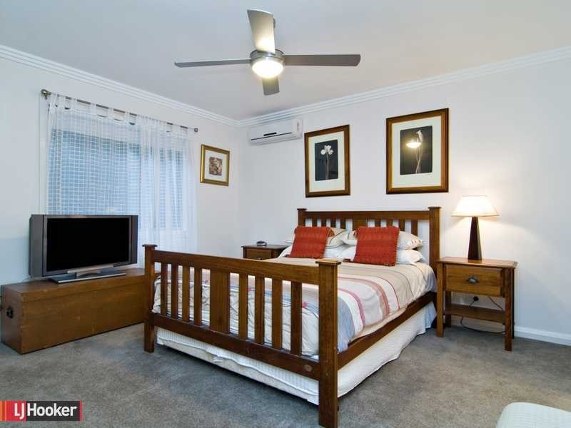 12 Highlands Street, Wavell Heights QLD 4012