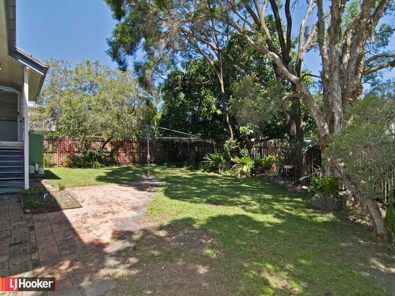 18 Sedgemoor Street, Stafford Heights QLD 4053