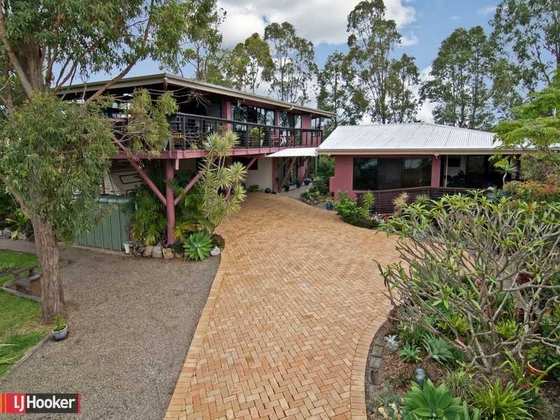 6 Atoll Crescent, Eatons Hill QLD 4037
