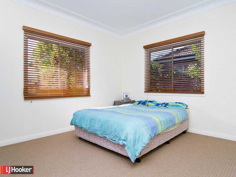 10 Kanangra Street, Stafford QLD 4053