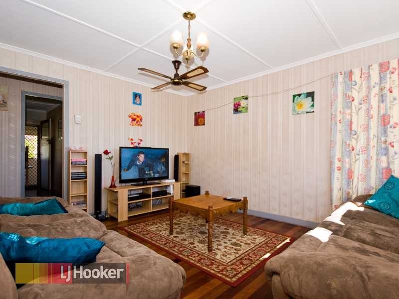 296 Kitchener Road, Stafford Heights QLD 4053