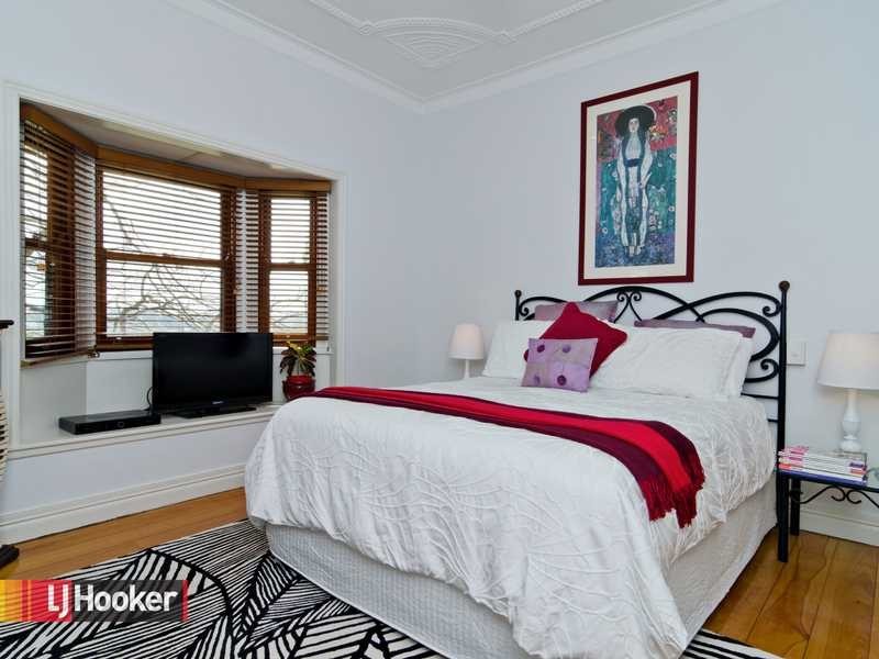 41 Lansdowne Street, Newmarket QLD 4051