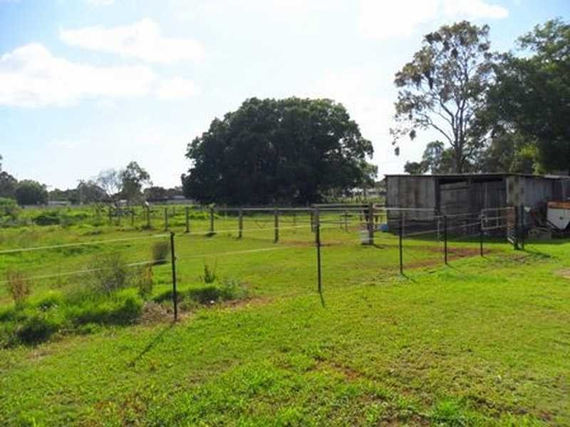 24 Weyers Road, Nudgee QLD 4014