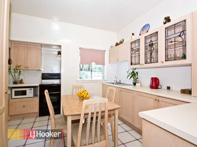 21 Pateena Street, Stafford QLD 4053